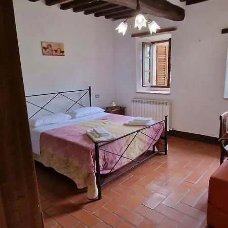 Agriturismo La Piaggia Appartamenti A Vivo dʼOrcia Exterior foto